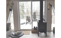 Chalets Prunella propose des mini-chalets locatifs haut de gamme dispersés. Photo : Courtoisie