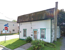 Construite en 1880, cette demeure était dans le Vieux  Aylmer.
Photo: Archives