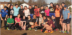 Les joueuses de rugby à 7 des Cyclones et des Carcajous. Crédits photo : F.Lamarche