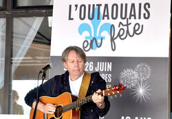 Robert Paquette sera le premier musicien à ouvrir le festival L'Outaouais en fête le 23 juin à 18 h.
Photo: LRC
